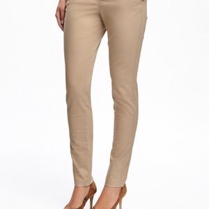Old Navy Mid Rise Skinny Everyday Khaki